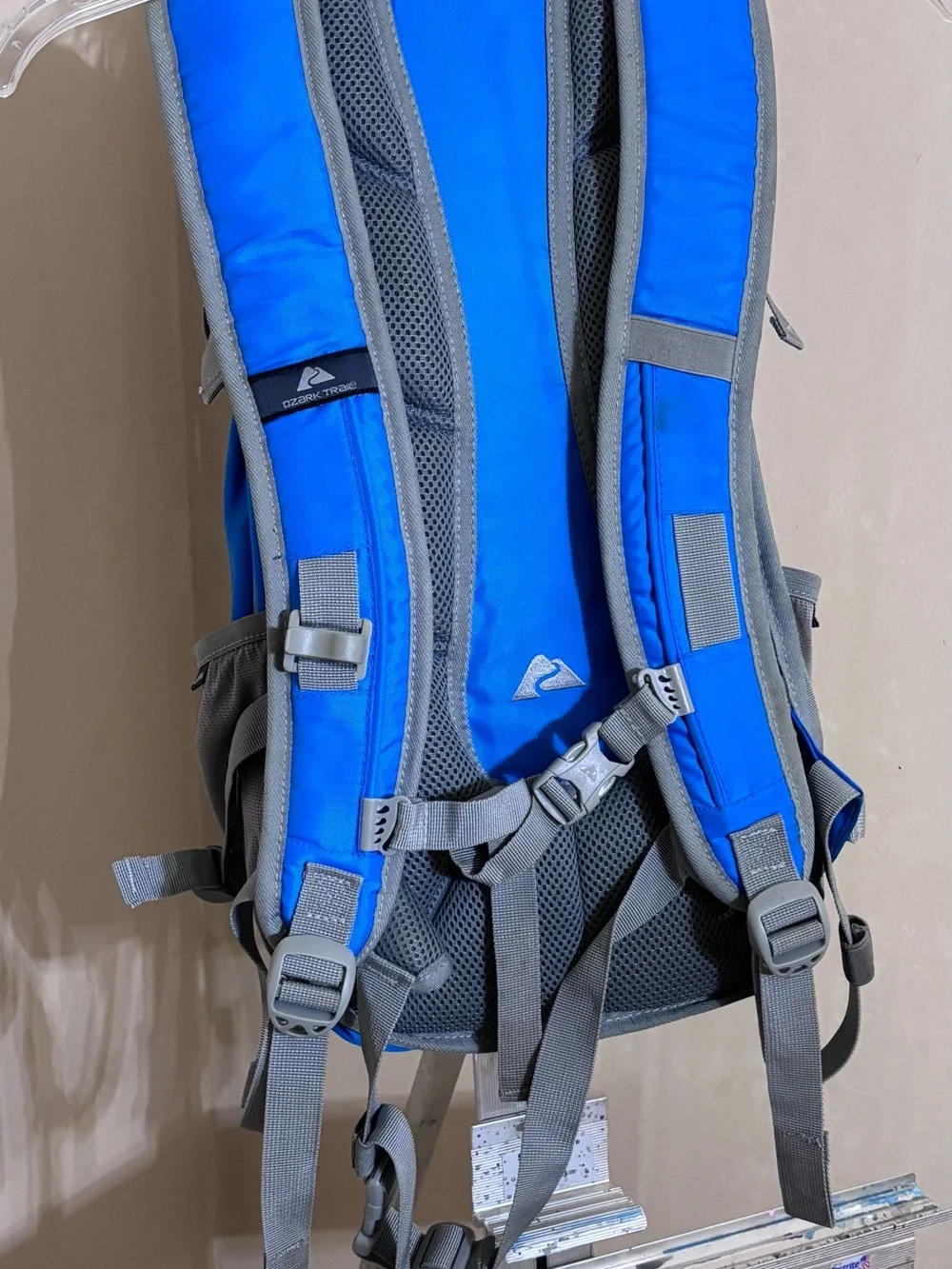 Ozark Trail 23L Riverdale Hydration Blue Hiking Backpack Gorpcore Utilitarian